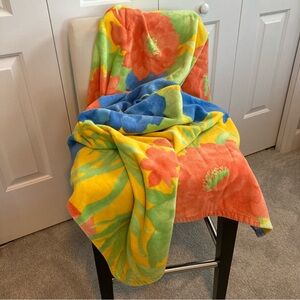 Caribbean Joe Vibrant Floral Bath Towel